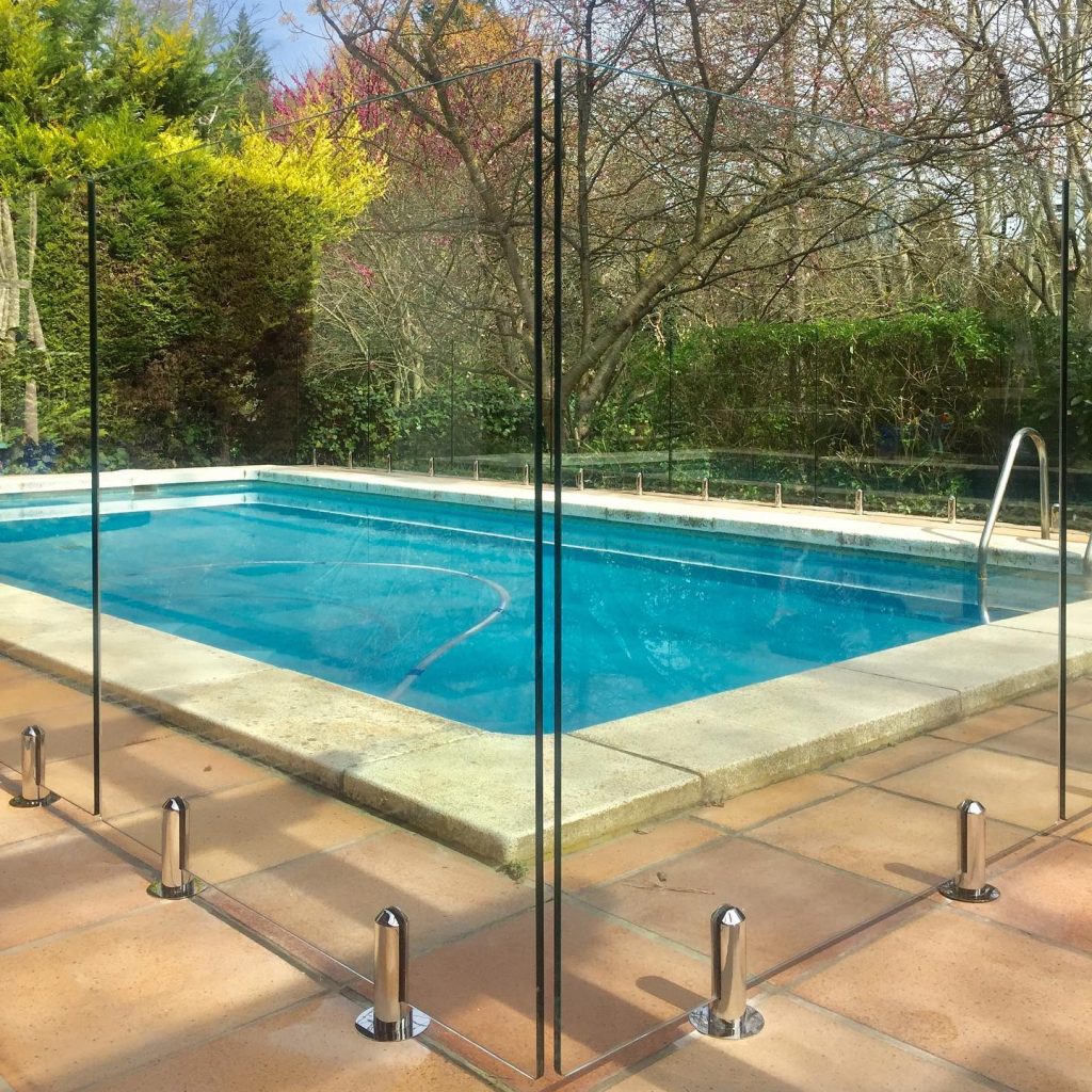 Enclose your pool with our glass pool surrounds withough loosing any visual impact of your outside space